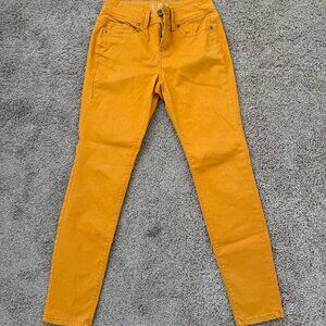 NoBo skinny jeans in yellow size 7